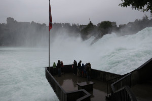 the-rhine-falls-at-schloss-laufen_7733716678_o